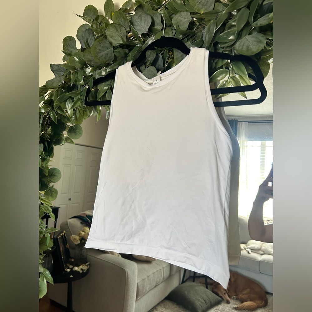 Yogalicious White Seamless Cami Tank with built-in bra